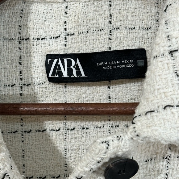 ZARA Women’s Tweed Plaid Check Shacket Jacket Medium Cream Black Button Front - Picture 3 of 6